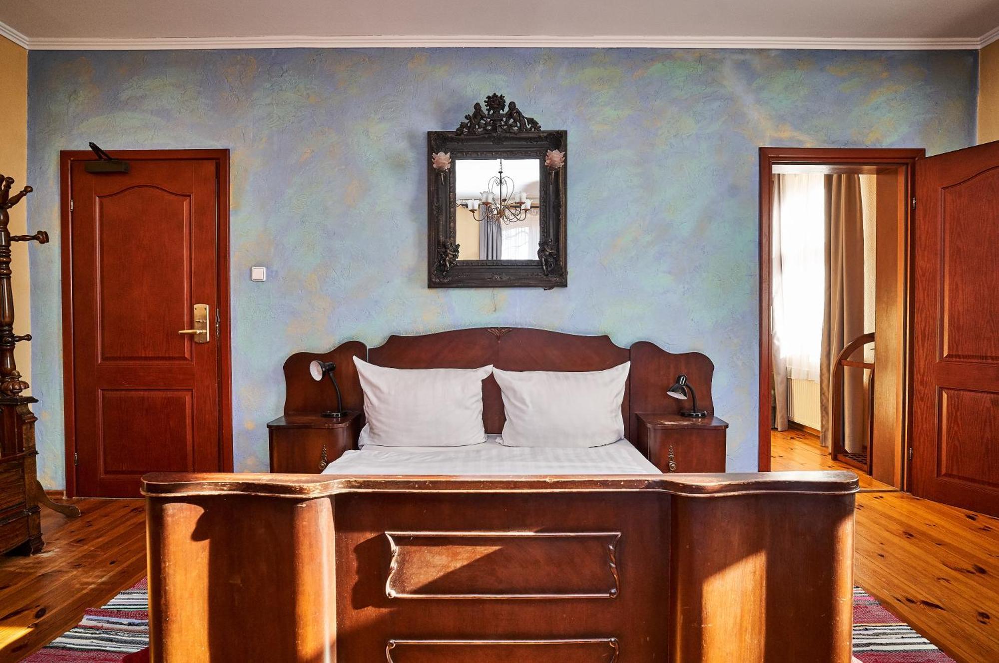 Hotel Stara Poczta Tychy Esterno foto