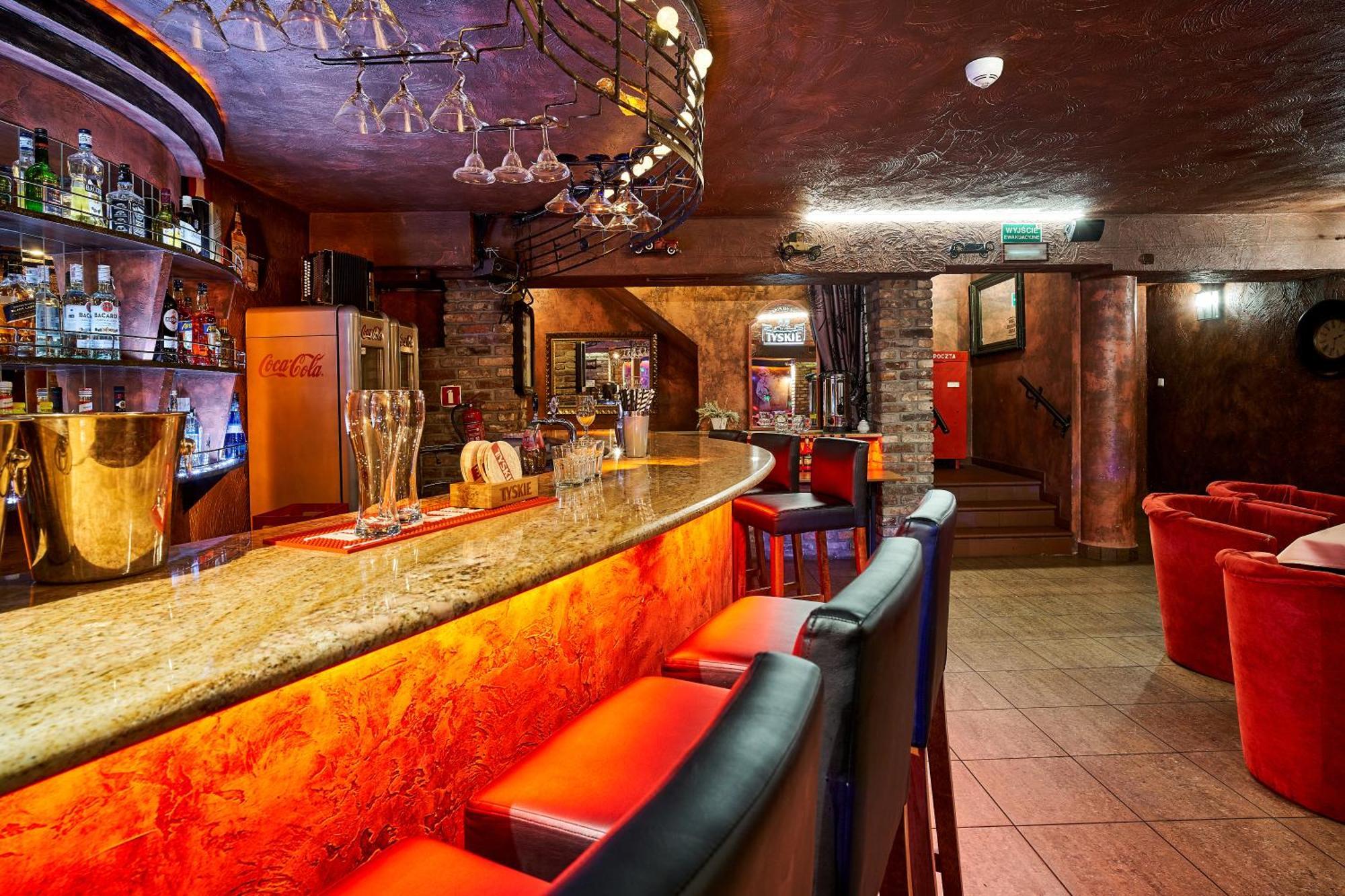 Hotel Stara Poczta Tychy Esterno foto