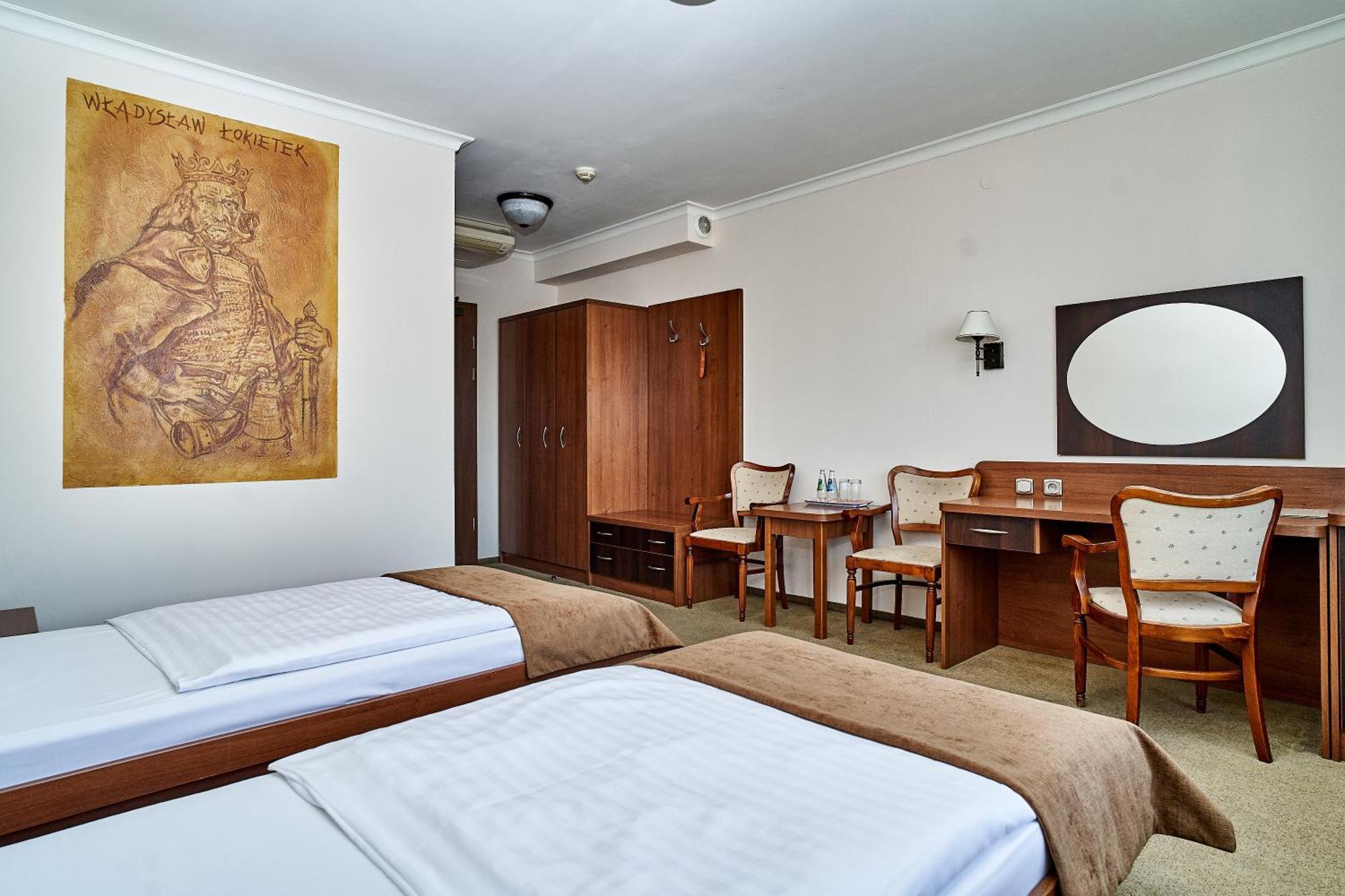 Hotel Stara Poczta Tychy Esterno foto