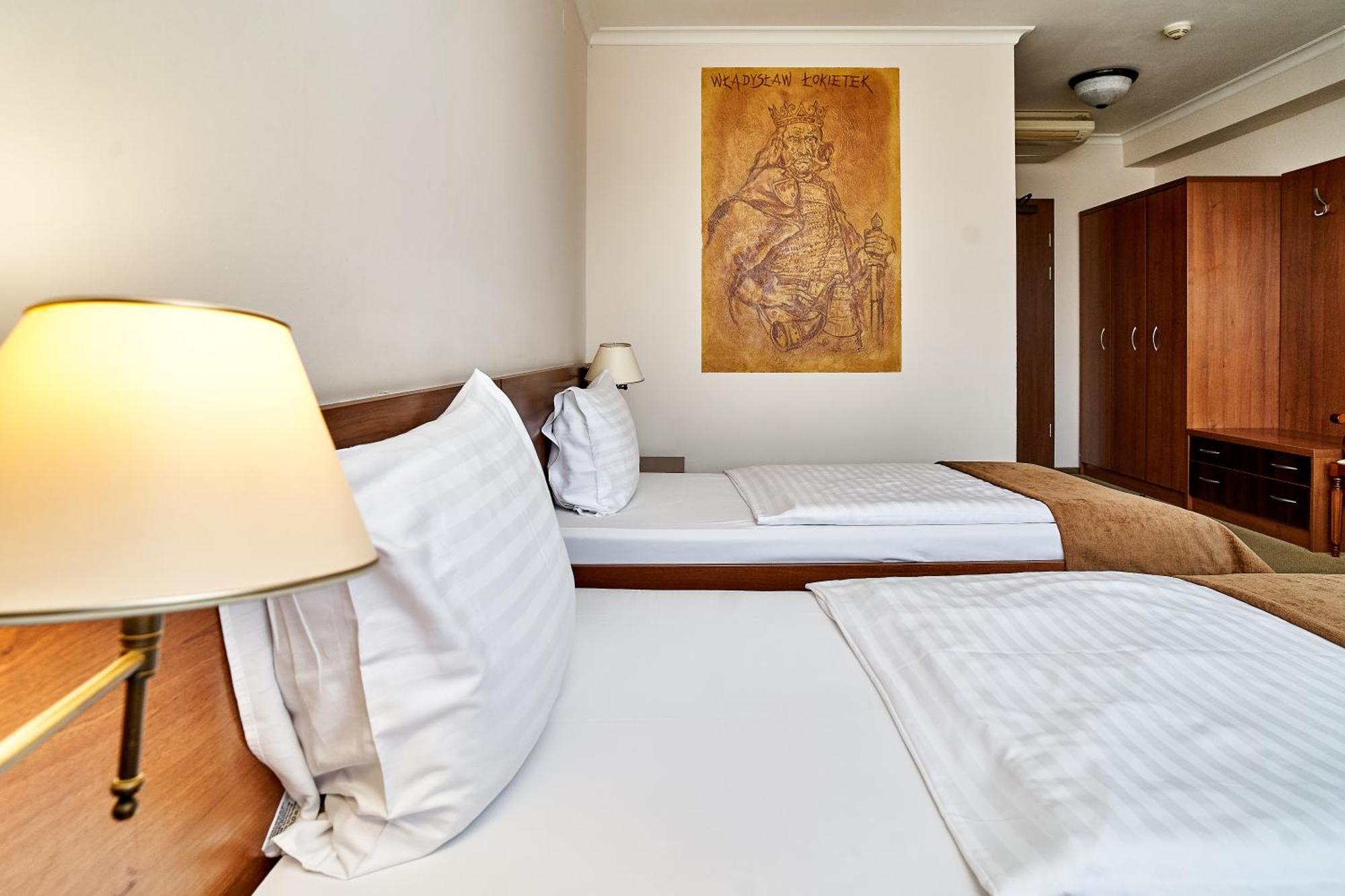 Hotel Stara Poczta Tychy Esterno foto