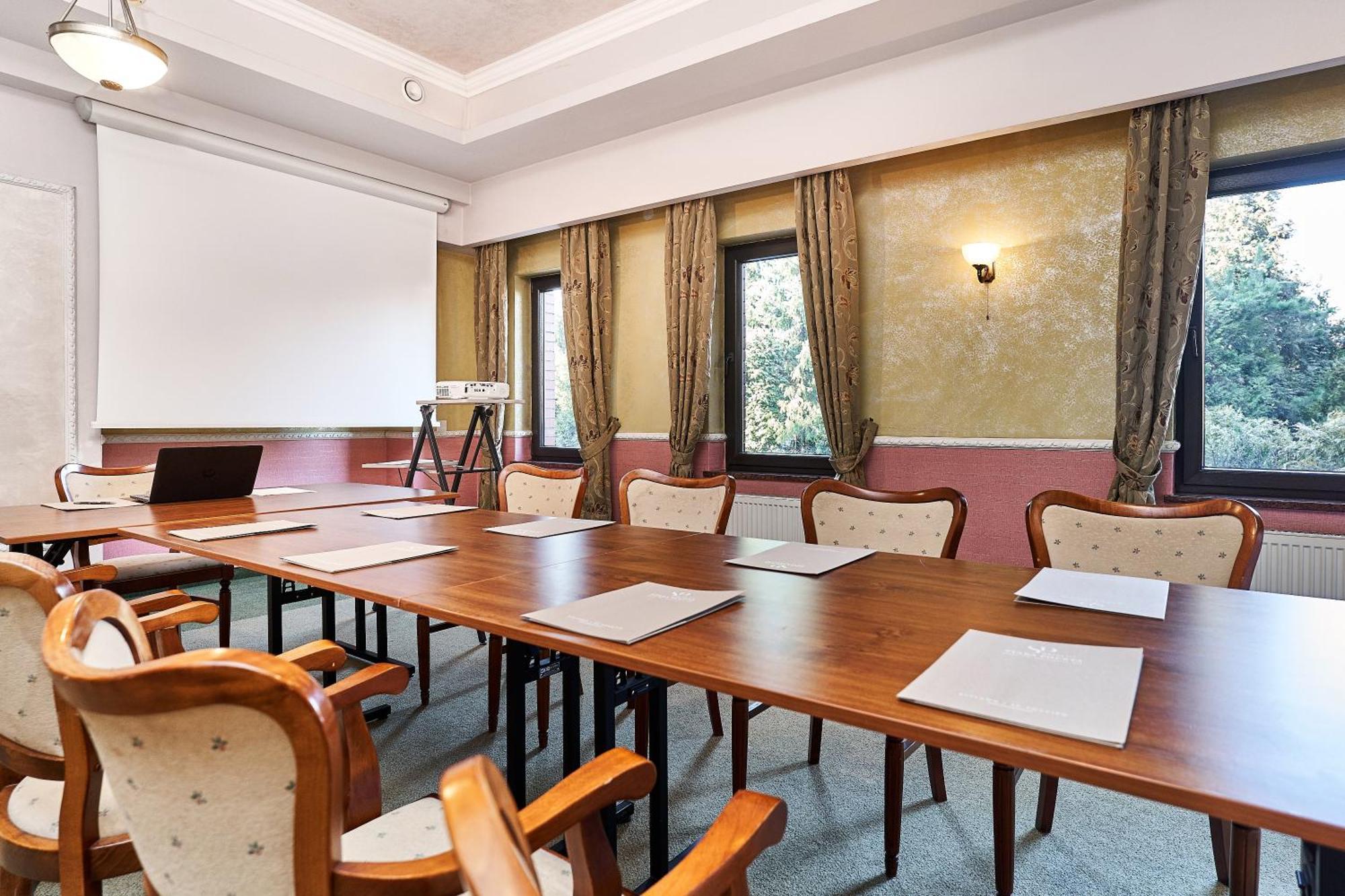 Hotel Stara Poczta Tychy Esterno foto